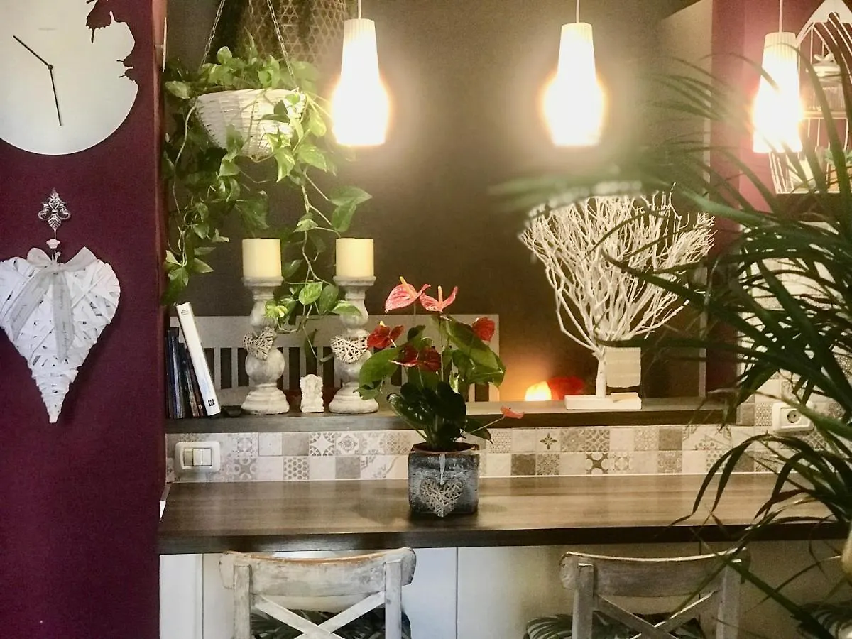 Vivienda Vacacional Vaiana Las Rosas  Apartamento Las Rosas (Arona, Tenerife)